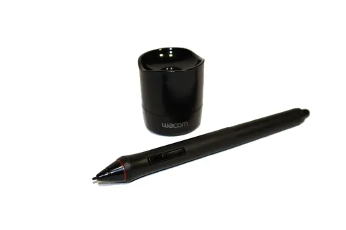 EdgeWorks Screwdriver Pen Tool is a Mini Multitool Pen with Stylus Flat and Phillips Screwdriver Bit Bubble Level and inch cm Ruler All in a Lightweight Durable Bright Yellow Aluminium Housing