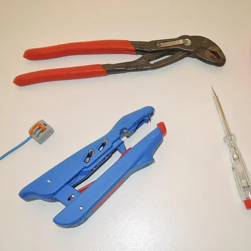 ProsKit 902-202 1000V Insulated Wire Stripping Pliers Adjustable