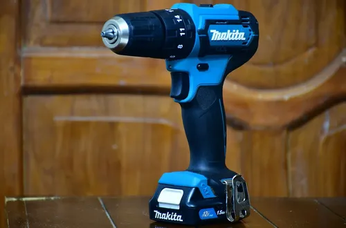 BLACKDECKER LDX120C 20-Volt MAX Lithium-Ion Cordless DrillDriver