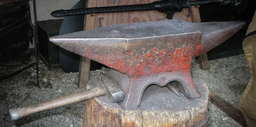 Makita HM1203C 20-Pound SDS MAX Demolition Hammer