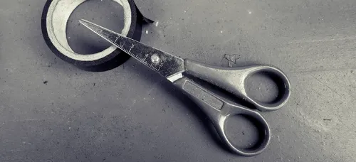 Klein Tools J2000-9NETP Journeyman 2000 Series High-Leverage Side-Cutting Pliers