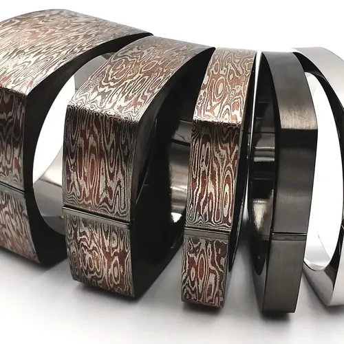 Beautiful Stag Horn 65 Handmade Damascus Steel Folding Pocket Knife With Back Lock 100 Prime Quality