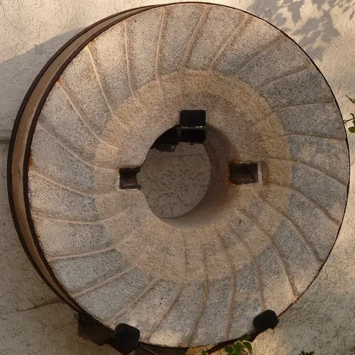 CAMEL Brown Aluminum Oxide Bench And Pedestal Grinding Wheel - Size 14X 2X 1-12 Specification A24-Q