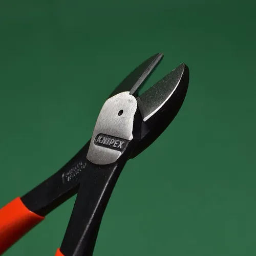 24 in Bolt Cutters