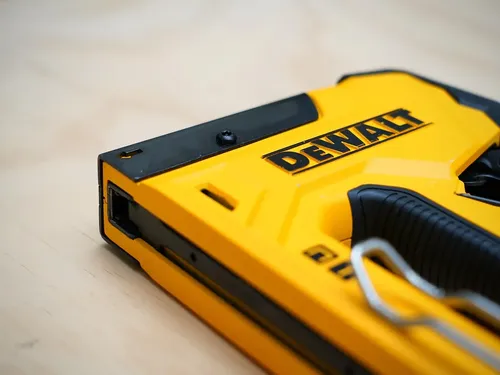 DEWALT DWFP12658 Coil Roofing Nailer