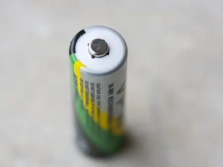 1440V3000mAhLi-ionReplacement Power Tools Battery for RYOBI BDM-143 BFL-140 BID-140 BID-142 BID-143 BID-1410 BID-1440 BIW-1465 Compatible Part Numbers B-1415L B-1425L B-1430L