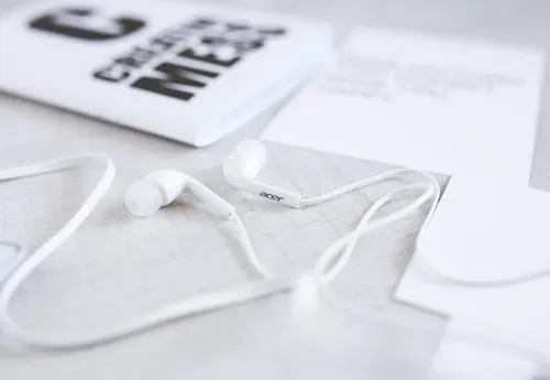 Shapenty White Nylon Screw Mounting R Type Cable Clamp Fastener Plastic Wires Cord Clip Fixer Holder Organizer for 14 Inch 635mm Diameter Wire Rope Tube Management 100PiecesBox