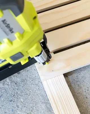 Paslode PF350S 2 to 3-12 30° Full Clipped Head Framing Nailer 502000