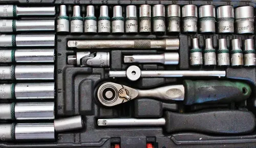 RIDGID 30118 Manual Pipe Threader for Model 12-R Manual Ratcheting Tap Handle for Threading Dies Ratchet and Handle Only